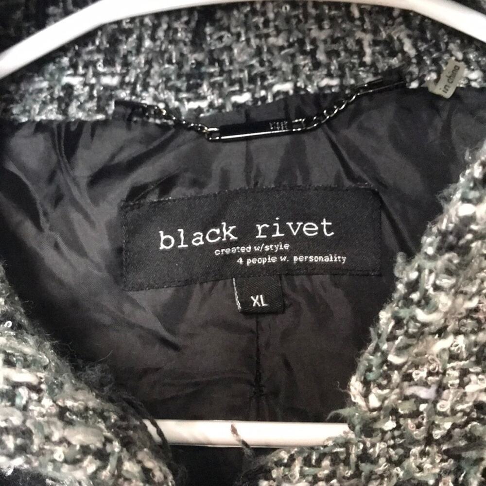 Black Rivet Heathered Coat - Picture 7 of 11